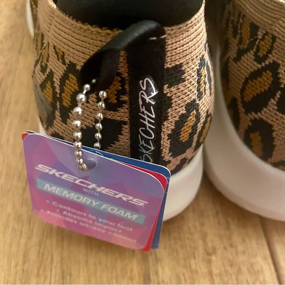 Skechers Women's Tan and Black Leopard Slip on Sneakers - NWOB - Picture 5 of 7